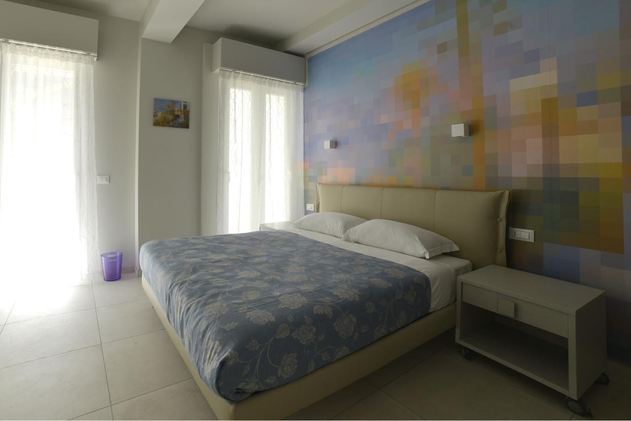Hotel Villa Miki Bordighera Buitenkant foto