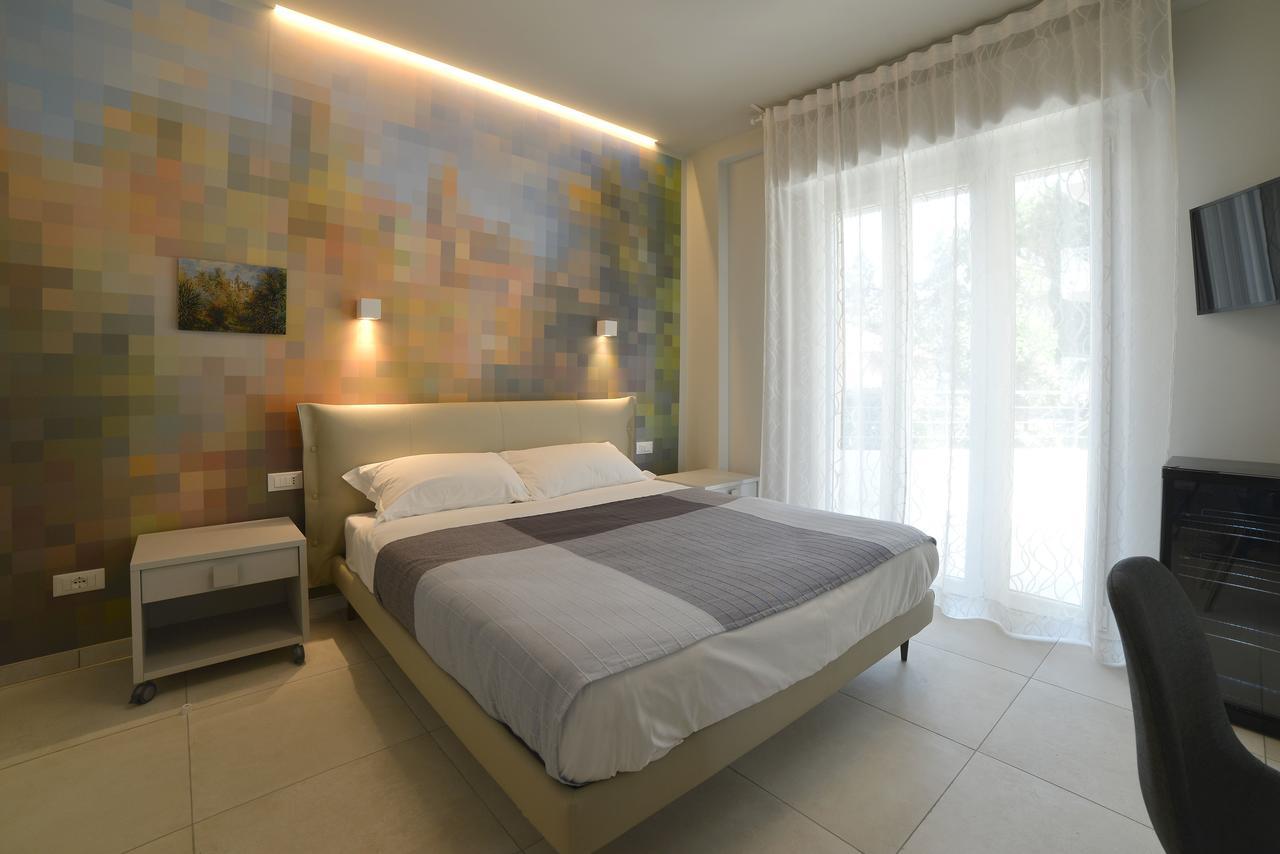 Hotel Villa Miki Bordighera Buitenkant foto